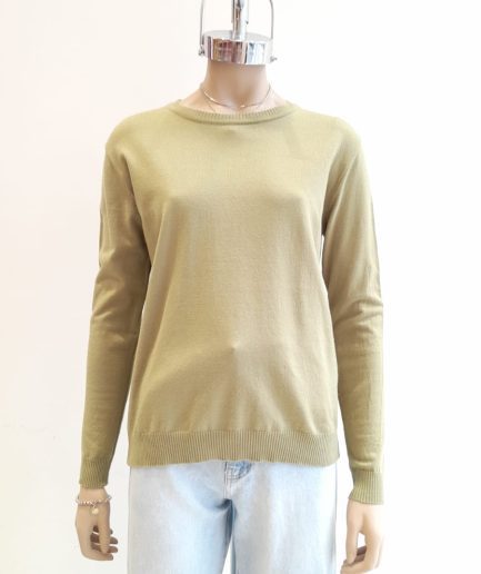Sweater liso básico nuevo